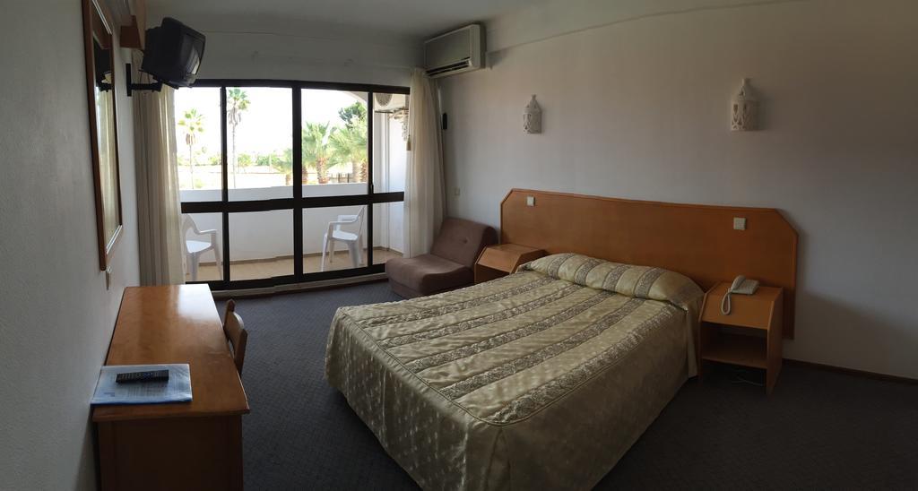 Albergaria Dom Manuel Hotel Porches  Room photo